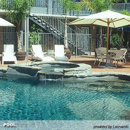 Ibis Styles Adelaide Manor Motel 4*,