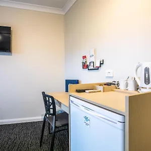 Hotel Nightcap At Hendon, Adelaide